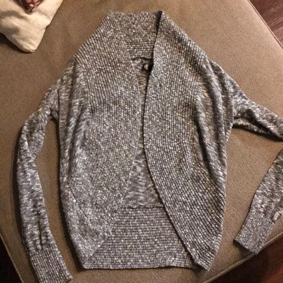 Sweaters - Grey Shrug/Sweater